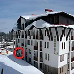 'inn Monastery 3 Ski-to-door דירה *
